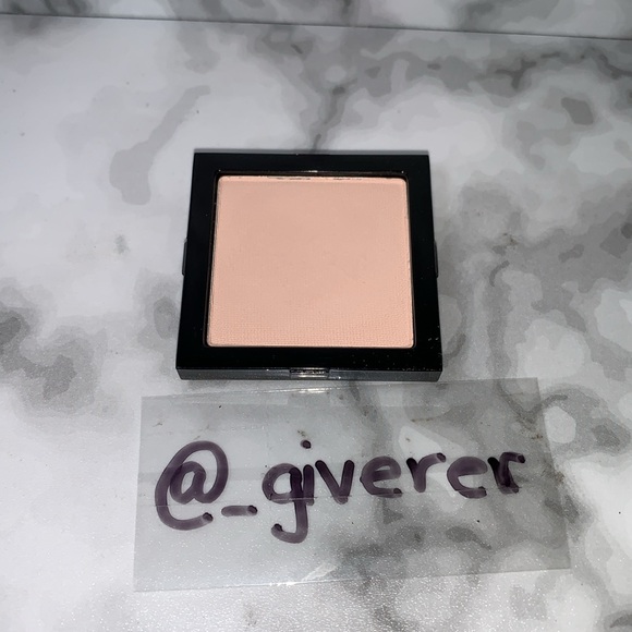 LN SHELL (#17) Bobbi Brown Discontinued Eyeshadow - Picture 3 of 16